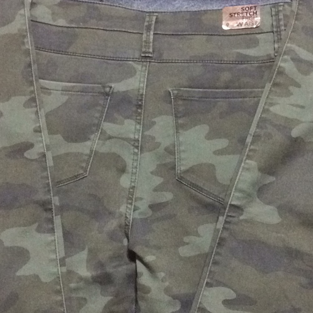 Pants - Picture 7 of 7